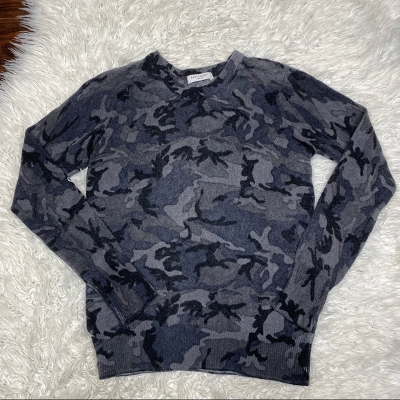 COPY - Equipment Camo Sloan Crew Cashmere Sweater - Picture 2 of 5